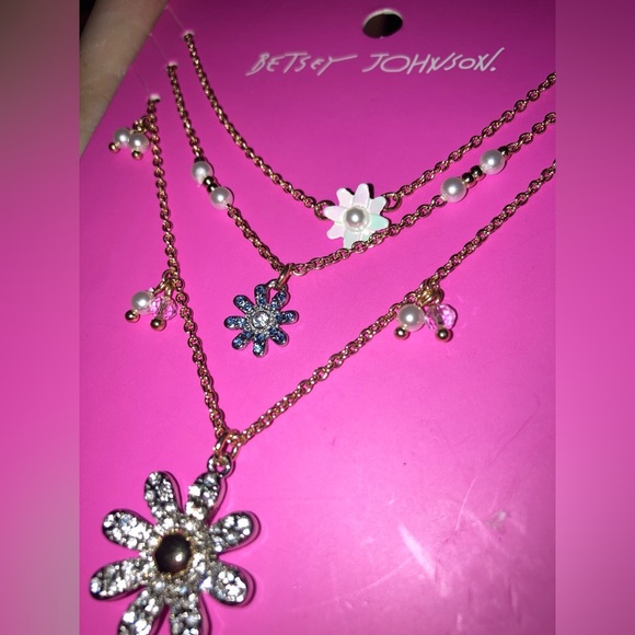 SOLD BETSEY JOHNSON SET Ooh a Daisy Mixed Metals Necklace Bracelet Earrings NWT - Picture 10 of 16